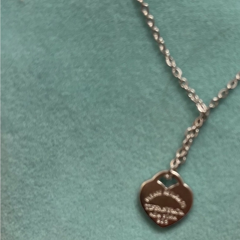 Return to New York heart “logo” Necklace silver necklace charm is sterling 925 - Picture 3 of 3